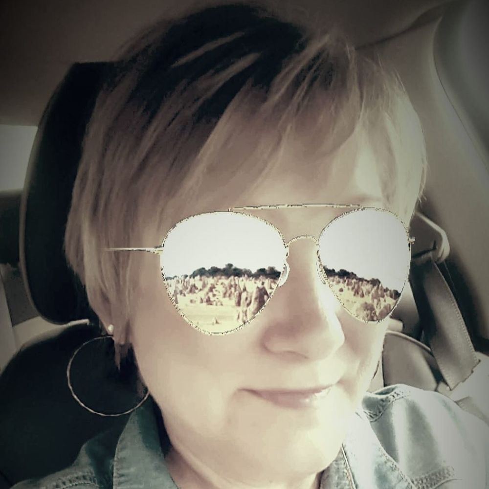 Meet your Posher, Debbie